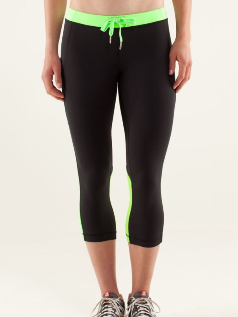 Lululemon Beach Runner Crop Leggings Size 6